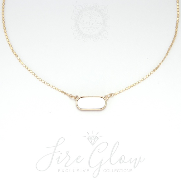 White Oval Pendant Necklace - Gold Tone - Picture 4 of 13